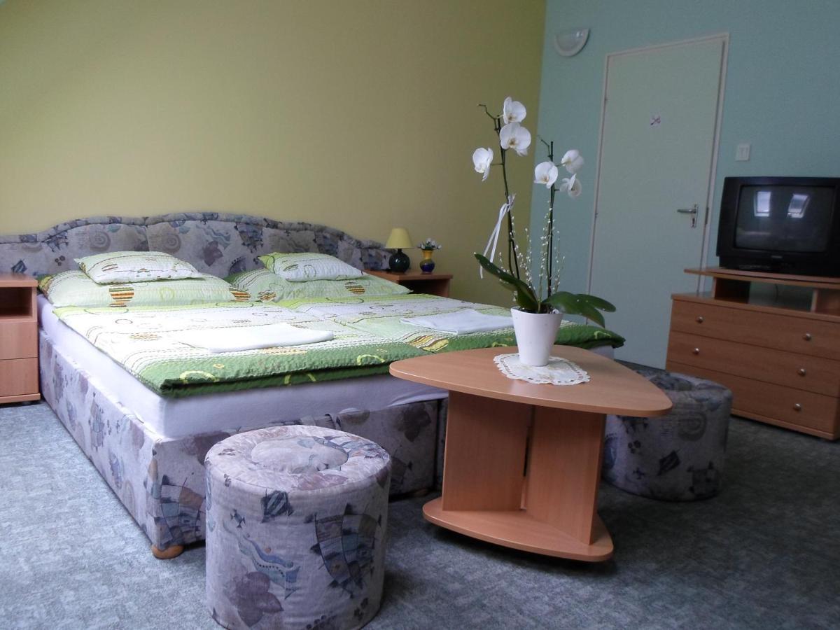 Panorama Szallas Miskolc Ngoại thất bức ảnh