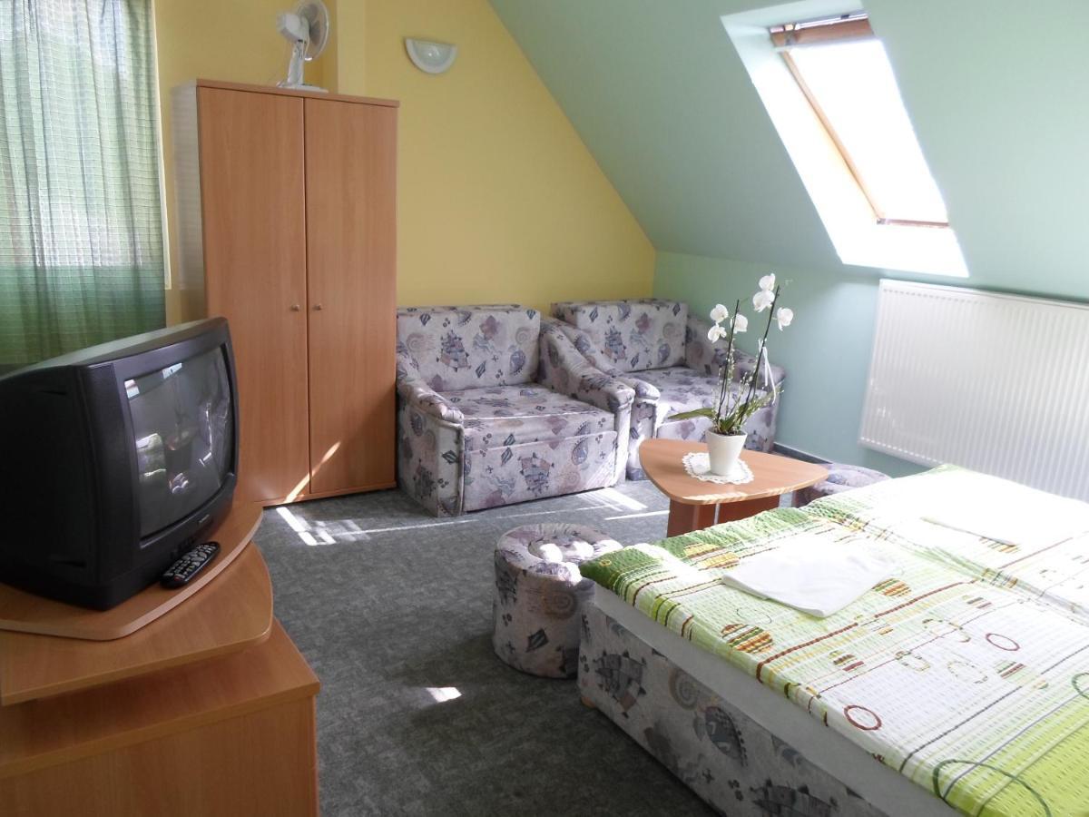 Panorama Szallas Miskolc Ngoại thất bức ảnh